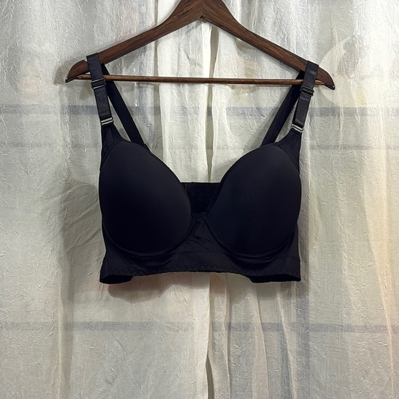 Women’s Black Intimate Bra​ - Picture 1 of 8